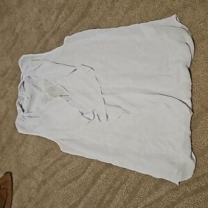 Aritzia babaton Flowy Blouse size xs